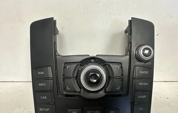 Head unit multimedia control