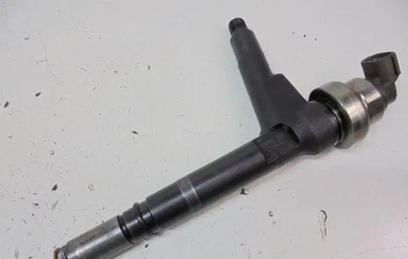 Opel Meriva A Fuel injector 8973138612