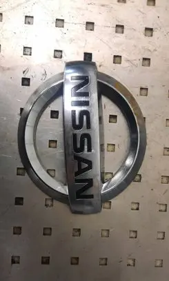 Nissan NV400 Manufacturer badge logo/emblem 