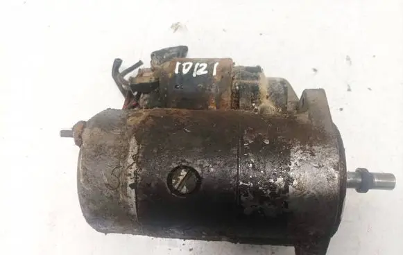 Volkswagen Golf II Starter motor 036911023 0001211233