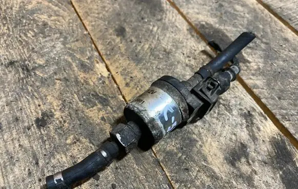 Mercedes-Benz Sprinter W901 W902 W903 W904 Webasto auxiliary heater fuel pump 20175645