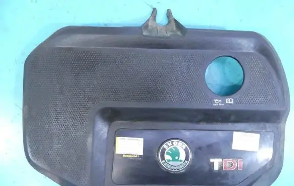 Skoda Fabia Mk1 (6Y) Engine cover (trim) 038103925 IMPRK1242424
