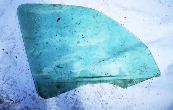 Citroen Xsara Picasso Rear door window glass