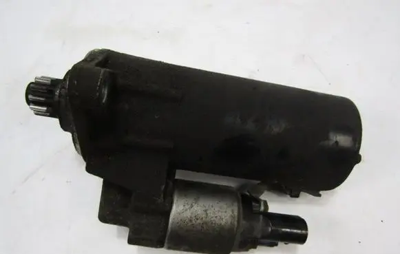 Volkswagen PASSAT B6 Starter motor 02E911023H