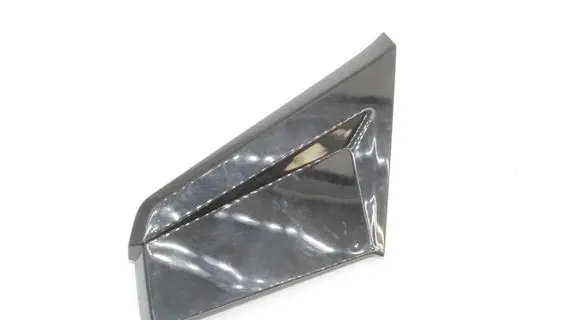 Audi e-tron Radio/GPS head unit trim 4KR863337