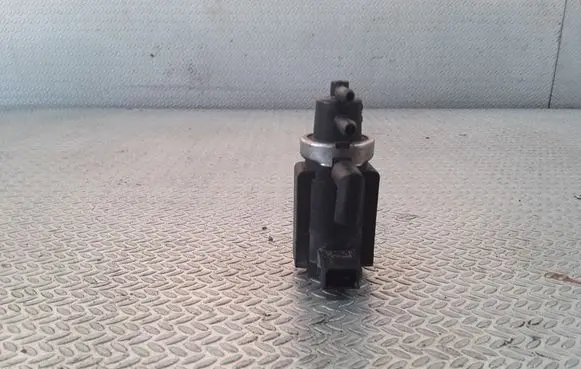 Audi A6 S6 C5 4B Turbo solenoid valve 059906627 72190322