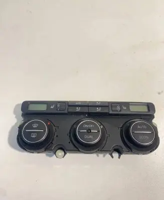 Volkswagen Touran I Climate control unit