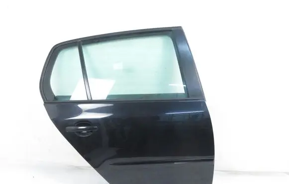 Volkswagen Golf V Rear door