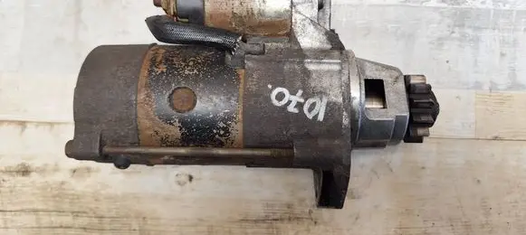 Nissan X-Trail T30 Starter motor 233008H801