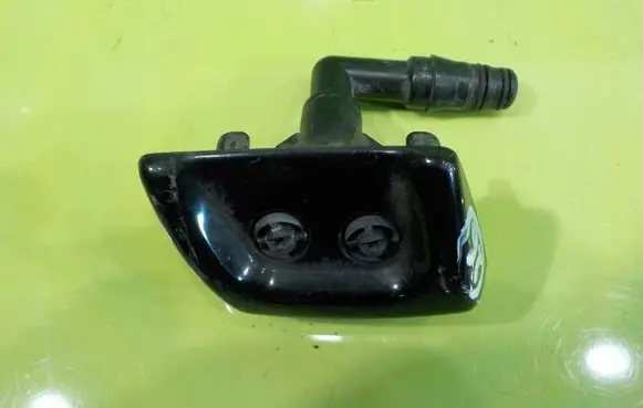 Land Rover Range Rover L322 Headlight washer pump PRZOD