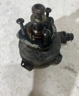 BMW 5 E60 E61 Vacuum pump 200480089
