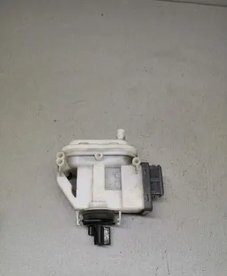 Volkswagen PASSAT B4 Central locking motor 3A0862153B