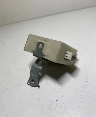 Toyota Avensis T250 Door control unit/module 8974105070 73668012