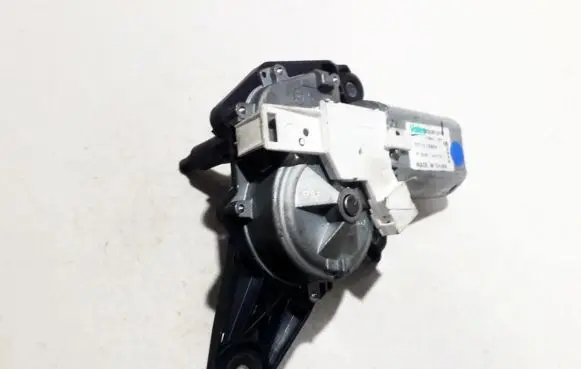 Nissan Juke I F15 Rear window wiper motor 287101ka0a w000018912