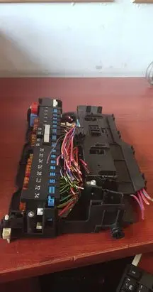 BMW X3 E83 Fuse module 8364540