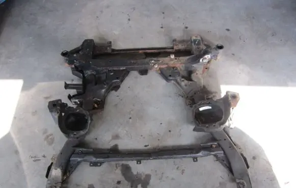 BMW X5 E70 Front axle beam 6779357