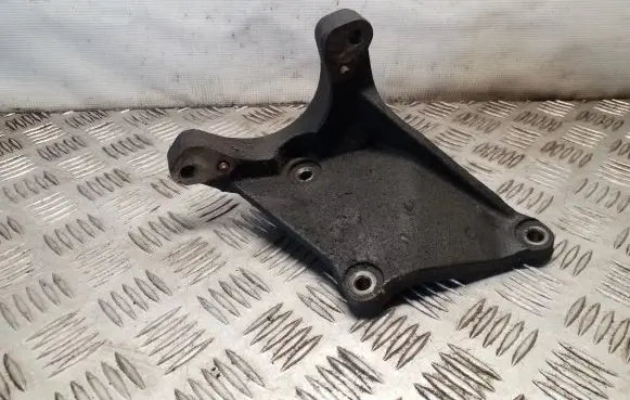 Mitsubishi Grandis Driveshaft support bearing bracket 