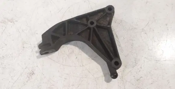 Opel Zafira A Engine mounting bracket 24403861