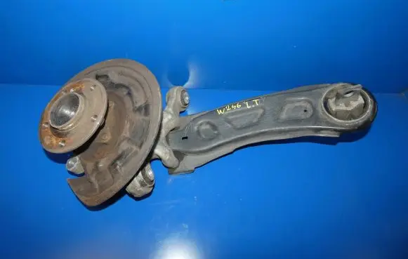 Mercedes-Benz B W246 W242 Rear wheel hub
