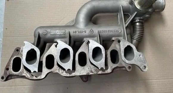 Renault Espace I Intake manifold 140052505RKG