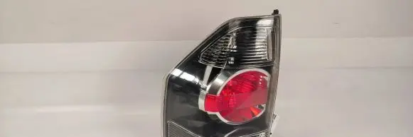 Mitsubishi Pajero Rear/tail lights