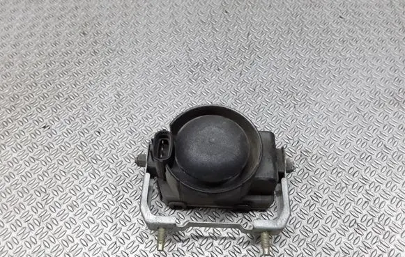 Toyota Avensis T250 Alarm system siren 8904002010