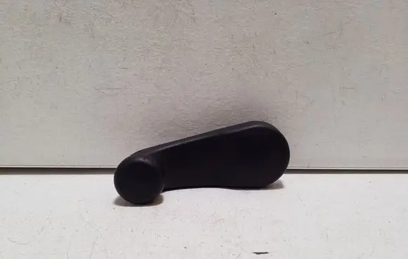 Fiat 500L Rear door window winding handle 