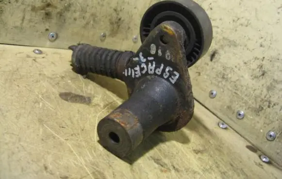 Renault Espace III Alternator belt tensioner 345720P