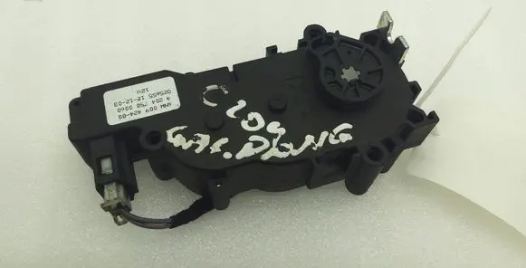 Mercedes-Benz C W204 Tailgate boot lock/latch motor A2047500060