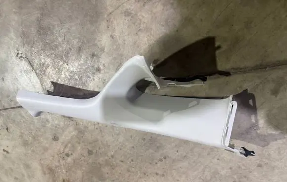 Nissan Leaf I (ZE0) (A) pillar trim 769113NA0A