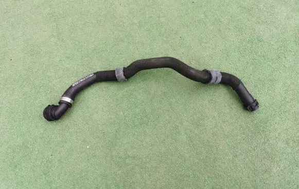 Mercedes-Benz C W205 Engine coolant pipe/hose A2055019882