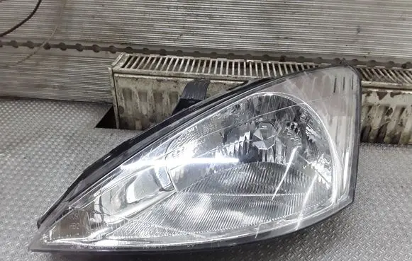Ford Focus Headlight/headlamp