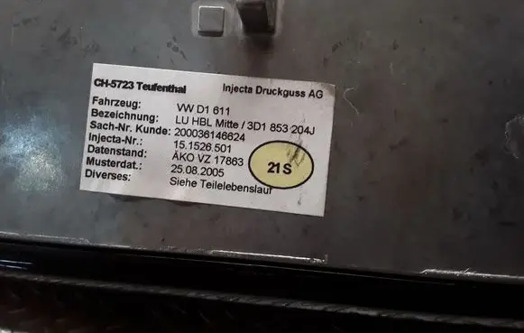Volkswagen Phaeton Dash center air vent grill 3D1853204J