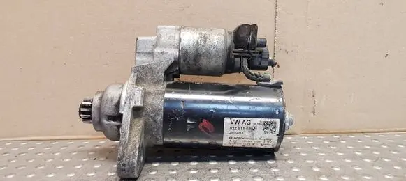 Volkswagen Golf VI Starter motor 02Z911023N 0001123028