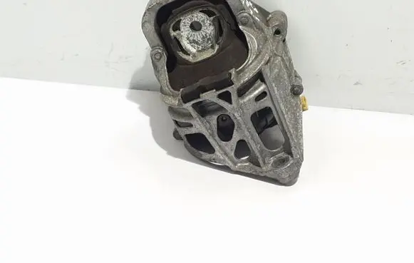 Audi Q8 Engine mount bracket 4M0199371FL