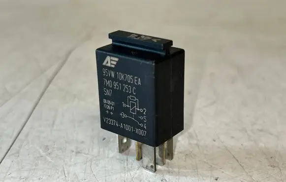 Audi A6 S6 C6 4F Other relay 7M0951253C