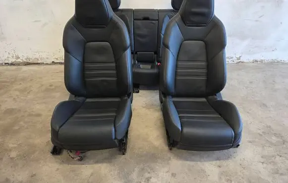 Seat set