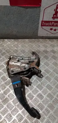 Toyota RAV 4 (XA30) Brake pedal 4711042180 T10228