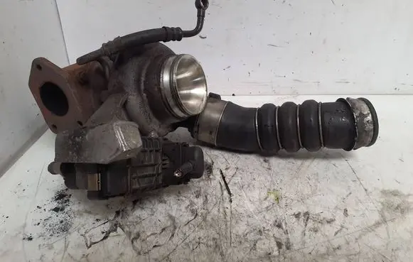 BMW 1 E81 E87 Turbo 781018902 7673780009 0EP07943F