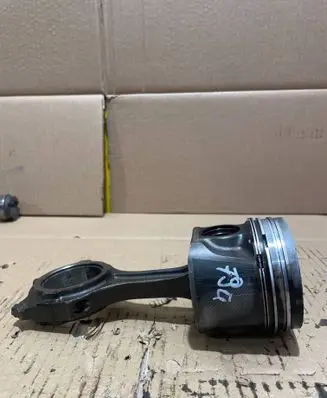 Ford Transit - Tourneo Connect Piston with connecting rod
