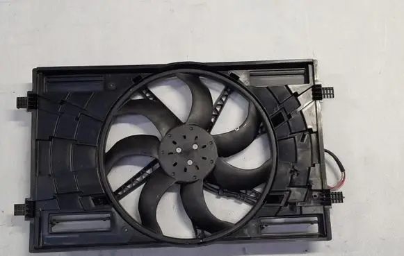 Skoda Karoq Radiator cooling fan shroud 