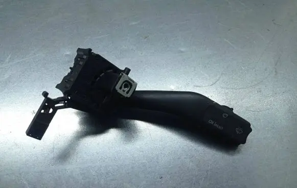 Skoda Octavia Mk2 (1Z) Wiper control stalk 1K0953519C