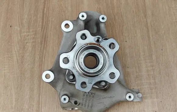 BMW 4 G22 G23 G24 G26 Front wheel hub spindle knuckle 6892510 6899175