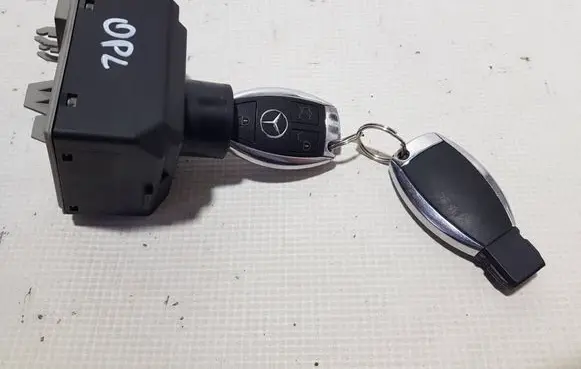 Mercedes-Benz CLA C117 X117 W117 Ignition lock 2469055501GH A2469055501
