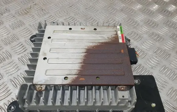 Ford Taurus Sound amplifier F6DF18C851GE