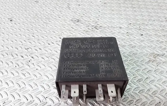 Audi A4 S4 B5 8D Interior lighting relay 4B0919471 5KG00656804