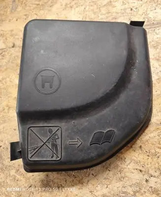 Citroen C4 Grand Picasso Fuse box cover 9658418180