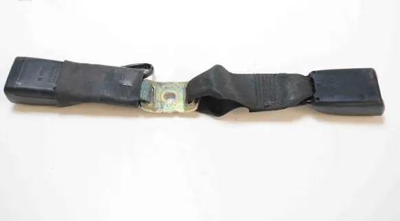 Lexus GS 300 350 430 450H Middle seatbelt buckle (rear) E063002 E034501