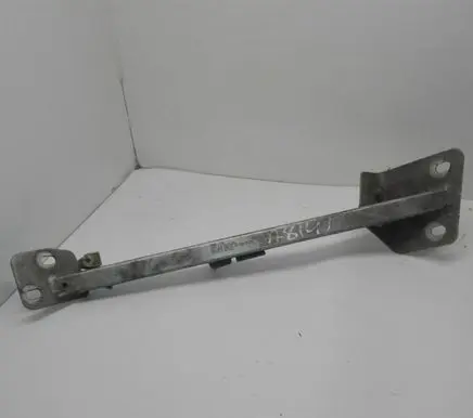 Audi A8 S8 D3 4E Fender mounting bracket 4E0805464E