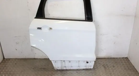 Ford Kuga II Rear door